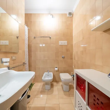 Front - And Station 2' - Wifi Apartment
